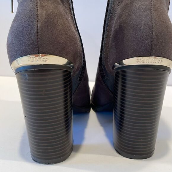 Juicy couture heeled boots in a size 8 medium with approximately a 4 inch heel - Picture 5 of 8